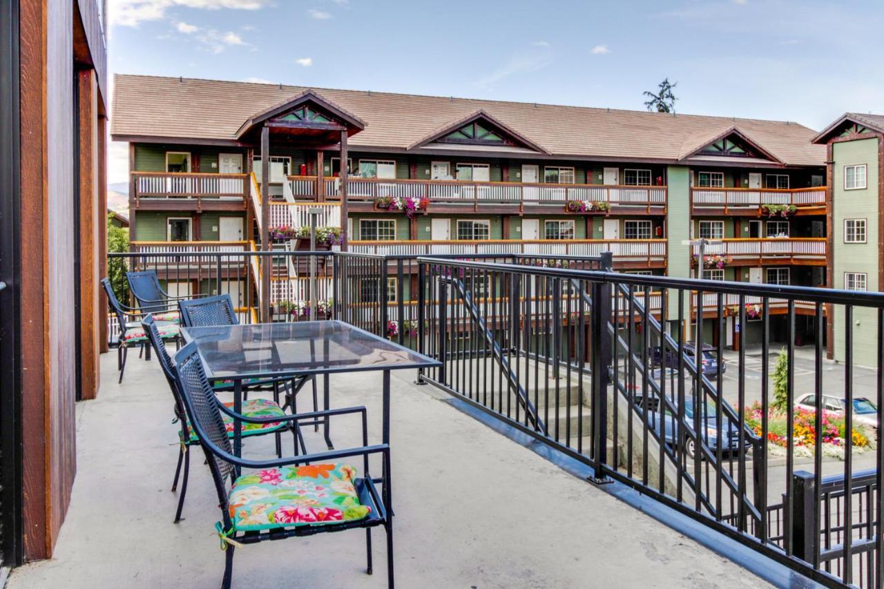 Chelan Resort Suites: Water Sunset  Exterior foto