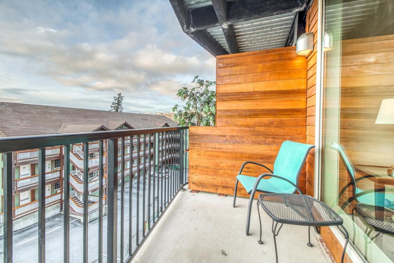 Chelan Resort Suites: Water Sunset  Exterior foto